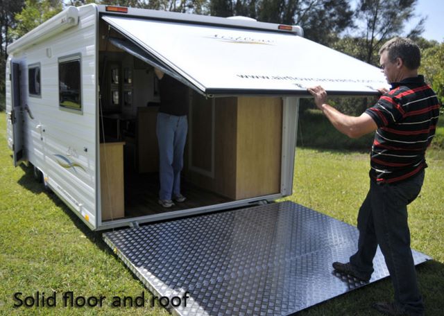 Airflow Caravans - Cabarlah: Airflow Caravans: Solid floor and roof