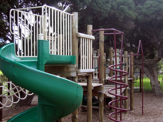 Anglesea Beachfront Family Park - Anglesea: Playground for children