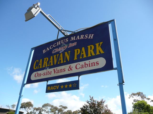 Bacchus Marsh Caravan Park - Bacchus Marsh: Bacchus Marsh Caravan Park welcome sign