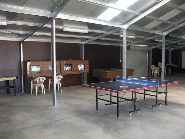 BIG4 Bathurst Panorama Holiday Park - Bathurst: Large games room adjacent to camp kitchen