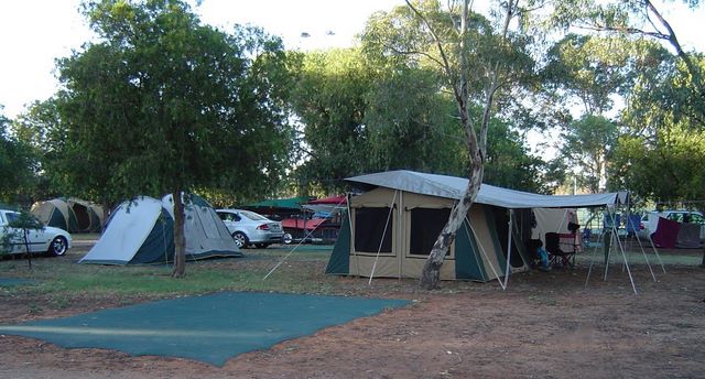 Berri Riverside Caravan Park - Berri: Area for tents and camping