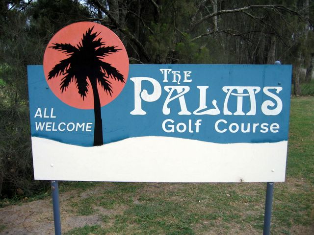 The Palms Public Golf Course - Bobs Farm: Palms Golf Course welcome sign