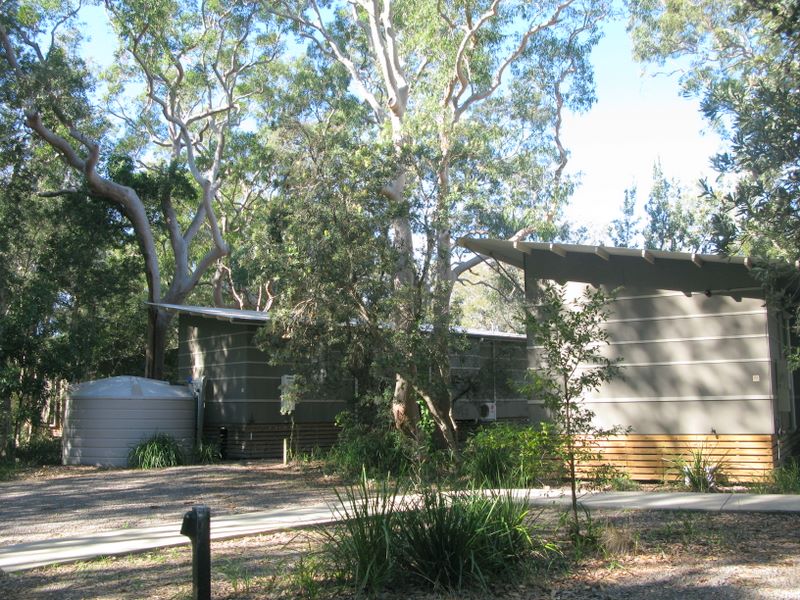 Myall Shores Nature Resort - Bombah Point Via Bulahdelah: Cottage accommodation, ideal for families, couples and singles