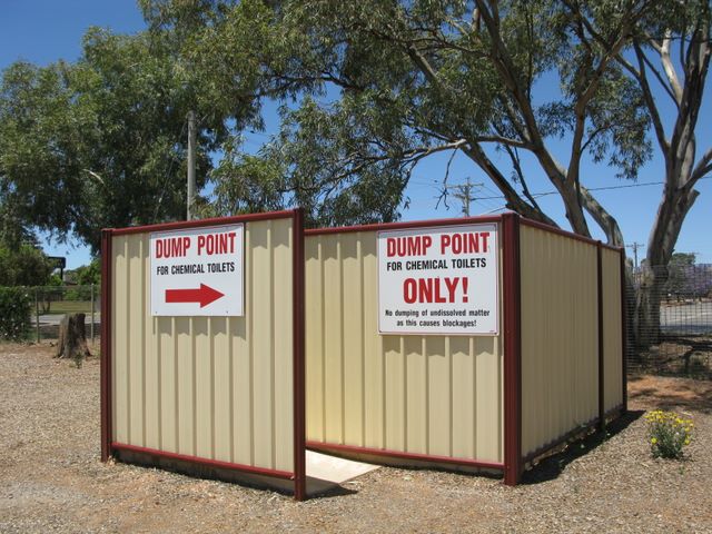 Broken Hill City Caravan Park - Broken Hill: Dump Point