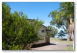 Canton Beach Holiday Park - Toukley: Cottage accommodation with views of the lake
