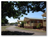 Canton Beach Holiday Park - Toukley NSW 2009: Cottage accommodation, ideal for families, couples and singles with lake views.