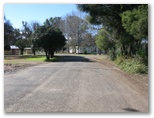 John Oxley Caravan Park - Coonabarabran: Good paved roads throughout the park
