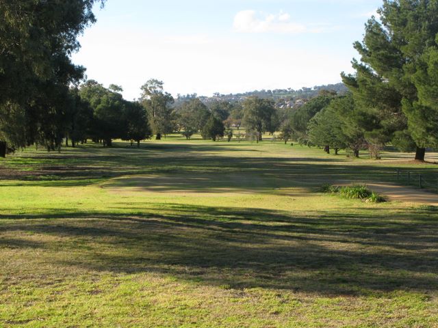 Cowra Golf Club - Cowra: Fairway view on Hole 6
