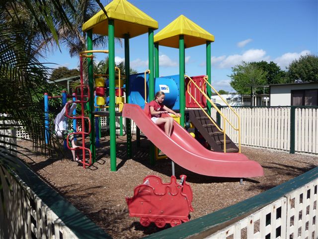 Kangerong Holiday Park - Dromana: Playground for children.