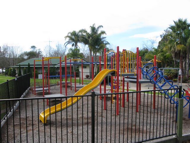 Garden of Eden Caravan Park - Eden: Playground for children.