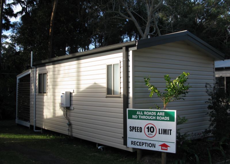 Pacific Palms Caravan Park - Elizabeth Beach: Cottage accommodation, ideal for families, couples and singles