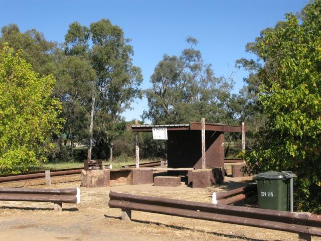 Billabong Creek Rest Area - Tichborne: Sheltered picnic area and bin.