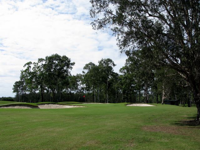 Gainsborough Greens Golf Course - Pimpama: Approach to the green on Hole 3