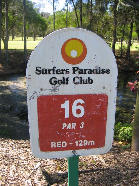 Surfer's Paradise Golf Club - Gold Coast: Surfer's Paradise Golf Course: Hole 16, Par 3 - 129 meters off red marker