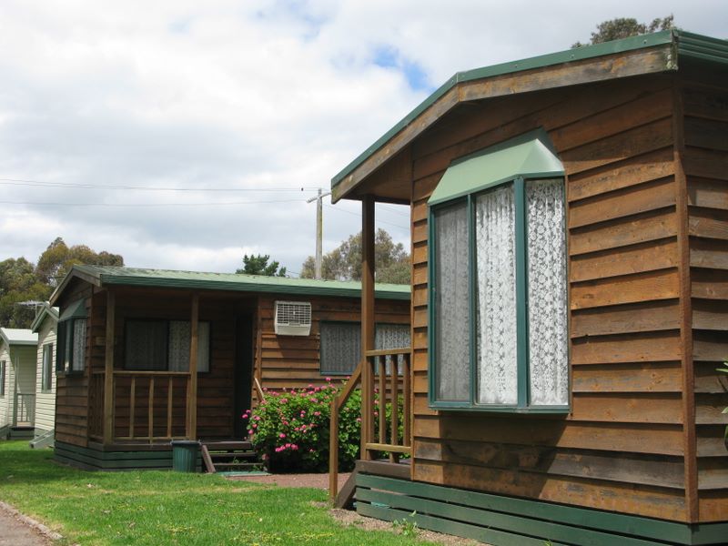 Moolap Caravan Park - Moolap Geelong: Cottage accommodation, ideal for families, couples and singles