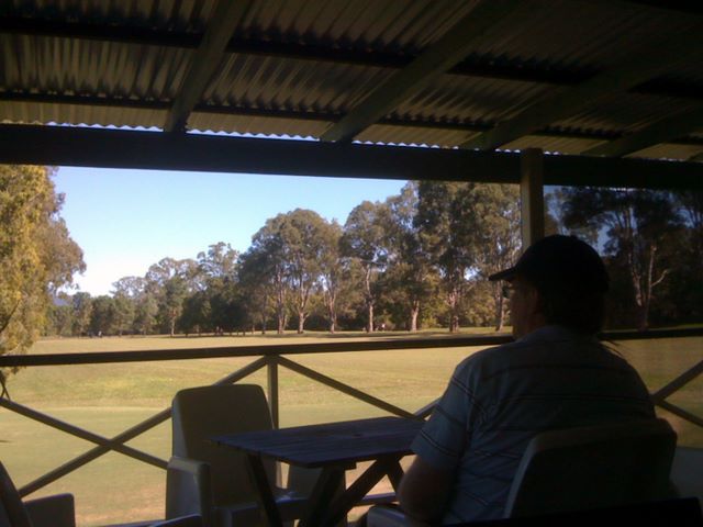 Tally Valley Public Golf Course - Elanora Gold Coast: Relaxing in the club house after the game.
