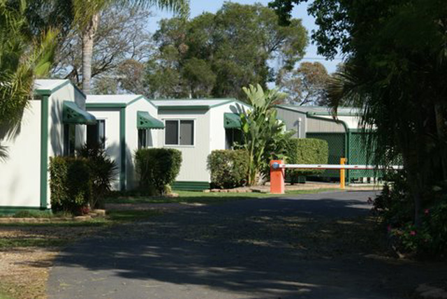 Gundy Star Tourist Van Park - Goondiwindi: Cottage accommodation, ideal for families, couples and singles