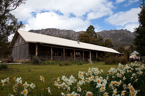 Gowrie Park Wilderness Village - Gowrie Park: Backpacker accommodation