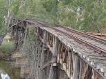 Gundagai River Caravan Park - Gundagai: Old railway bridge closed in 1986
