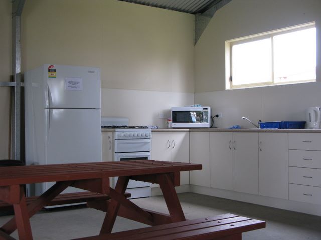 Wimmera Lakes Caravan Resort - Horsham: Interior of camp kitchen