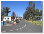 Junee Tourist Park - Junee: Good paved roads throughout the park