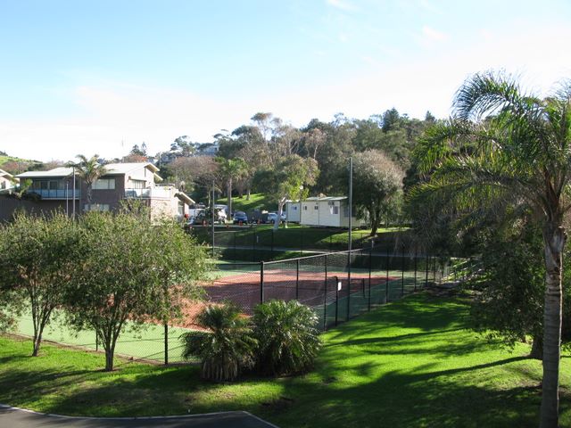 Easts Beach Holiday Park (BIG4) - Kiama: Tennis courts