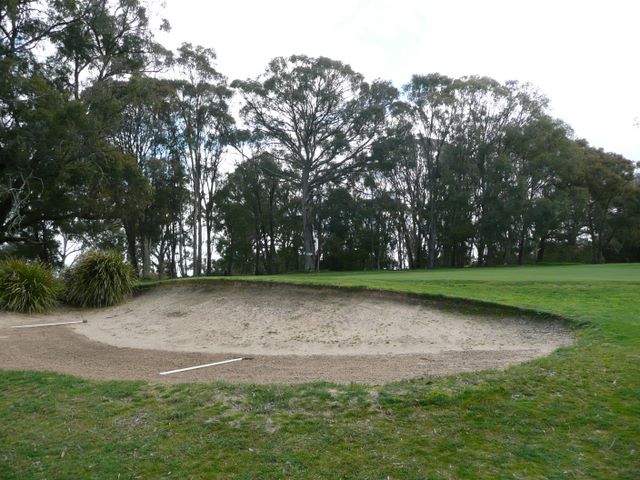 Kyneton Golf Club - Kyneton: Green on Hole 4