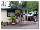 Christmas Cove Caravan Park - Laurieton: Reception and office