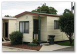 Apex Caravan Park - Leongatha: Cottage accommodation ideal for families, couples and singles