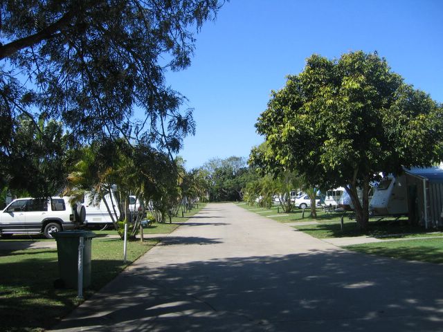 Andergrove Van Park - Mackay: Good paved roads throughout the park