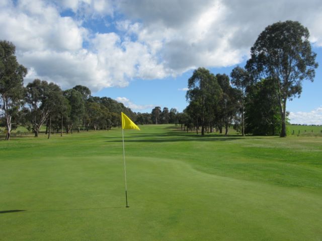 Maffra Golf Course Hole By Hole - Maffra: Green on Hole 4 looking back along the fairway.