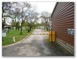 High Country Holiday Park - Mansfield: Secure entrance and exit