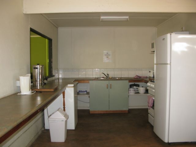 Calder Tourist Park - Mildura: Interior of camp kitchen