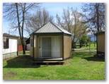 Mount Beauty Holiday Centre and Caravan Park - Mount Beauty: Budget cabin accommodation