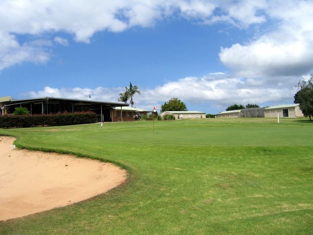 Tamborine Mountain Golf Course - Mt Tamborine: Green on Hole 3 with clubhouse in the background