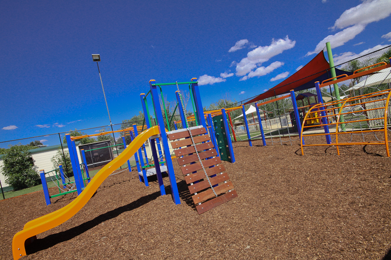 Sun Country Holiday Village - Mulwala: Playground for children.