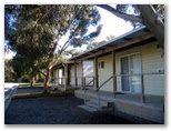 Murray Bridge Resort Caravan Park and Marina - Murray Bridge: Cottage accommodation ideal for families, couples and singles