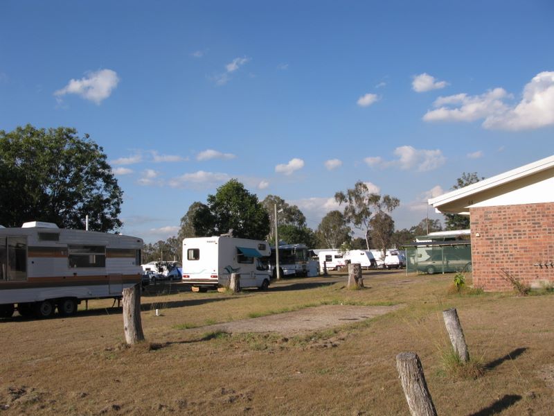 Nanango Caravan & Motorhome Park - Nanango: Powered sites for caravans