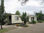 Highway Tourist Village - Narrabri: Cabin accommodation which is ideal for couples, singles and family groups. 