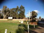 Narrandera Caravan Park - Narrandera: Just off the highway 