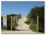 Stockton Beach Tourist Park - Stockton Newcastle: Direct access to beach