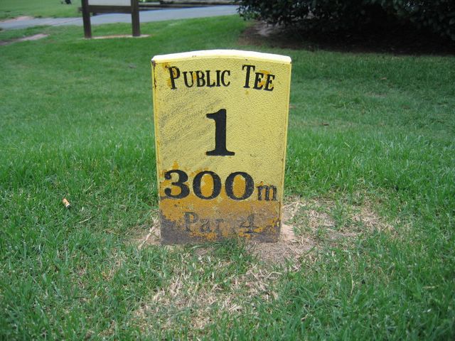 North Ryde Golf Course - North Ryde Sydney: Hole 1 - Par 4, 300 meters
