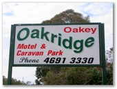 Oakridge Motel and Caravan Park - Oakey: Welcome sign