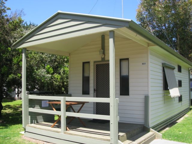 Riverview Family Caravan Park - Ocean Grove: Cottage accommodation, ideal for families, couples and singles