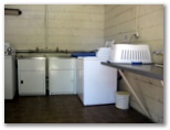 Omeo Caravan Park - Omeo: Interior of laundry