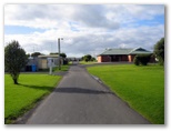 Great Ocean Road Tourist Park - Peterborough: Good paved roads throughout the park