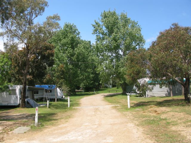  Point Leo Foreshore Reserve - Point Leo: Powered sites for caravans