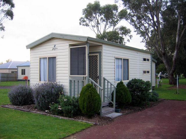 BIG4 Port Fairy Holiday Park - Port Fairy: Cottage accommodation ideal for families, couples and singles