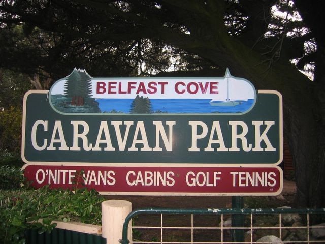 Belfast Cove Holiday Park - Port Fairy: Belfast Cove Holiday Park welcome sign