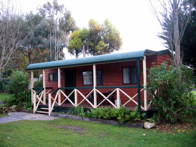 Belfast Cove Holiday Park - Port Fairy: Cottage accommodation ideal for families, couples and singles